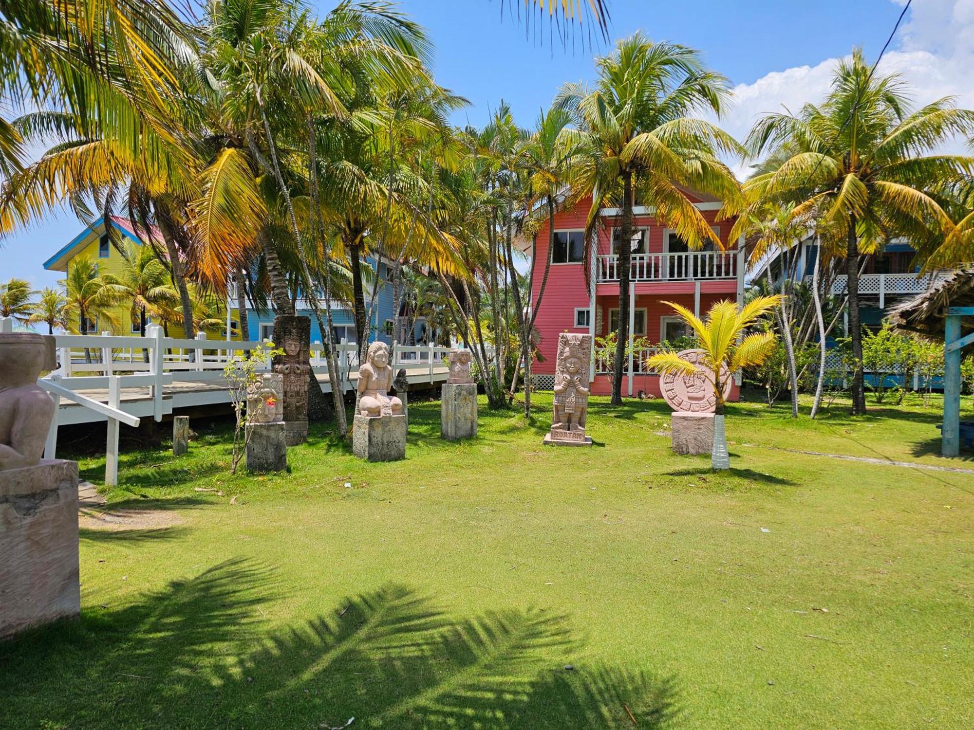 Las Palmas Joliet Corozal (Roatan) Exterior foto